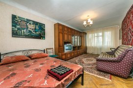 Квартира посуточно в Одессе на ул. Генуэзская, 17