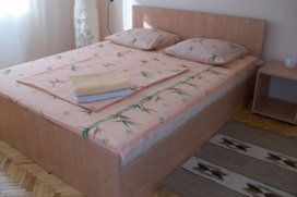 Квартира посуточно в Одессе на ул. Ванды Василевской, 10