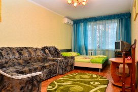 Квартира посуточно в Одессе на ул. Генуэзская, 30
