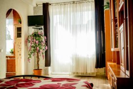 Квартира посуточно в Одессе на ул. Красноткацкая, 22